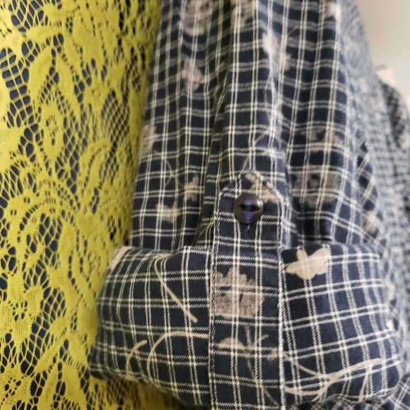 Lucky Brand Plaid Floral Print Flannel - Picture 4 of 7